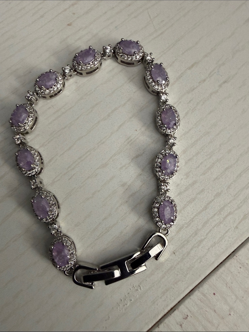 Elegant Silver Bracelet with Lavender Gemstones